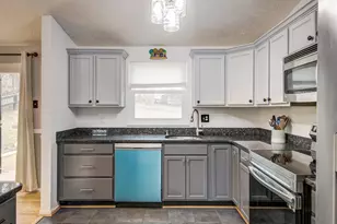 9907 Treetop Ln, Lanham, MD 20706 - Photo 33