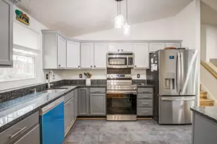 9907 Treetop Ln, Lanham, MD 20706 - Photo 31