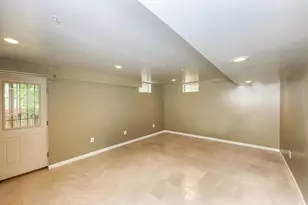 7403 Hawthorne St, Landover, MD 20785 - Photo 27