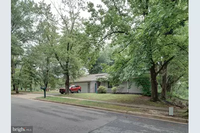 8610 Monmouth Drive, Upper Marlboro, MD 20772 - Photo 3