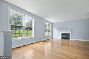 11310 Strawberry Glenn Ln, Glenn Dale, MD 20769 - Photo 15