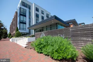 145 Riverhaven Dr, Oxon Hill, MD 20745 - Photo 1