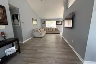 6511 Rosalie Ln, Riverdale, MD 20737 - Photo 3