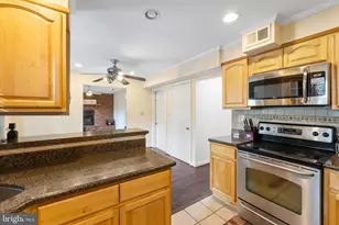 905 Faber Pl, Upper Marlboro, MD 20774 - Photo 13