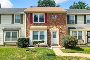 1647 Forest Park Dr, District Heights, MD 20747 - Photo 3
