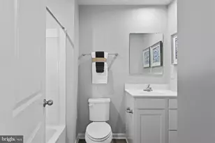 9216 Cooks Point Ct, Lanham, MD 20706 - Photo 17