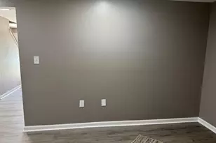 8216 Dellwood Ct, Lanham, MD 20706 - Photo 17