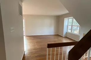 6901 Woodstream Ln, Lanham, MD 20706 - Photo 5