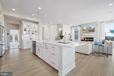 10913 Golden Glow Avenue, Upper Marlboro, MD 20774 - Photo 9