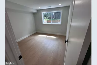 7506 Wellesley Drive, College Park, MD 20740 - Photo 7