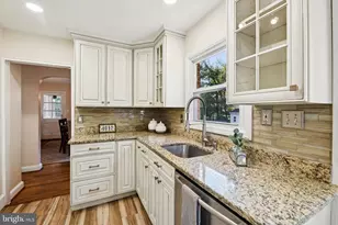 4012 Beechwood Rd, University Park, MD 20782 - Photo 13