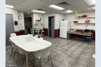 207 W Hampton Avenue, Capitol Heights, MD 20743 - Photo 23