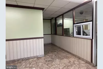 207 W Hampton Avenue, Capitol Heights, MD 20743 - Photo 15