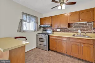 6812 Pepper St, Capitol Heights, MD 20743 - Photo 11