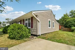 7100 Southlawn Dr, Oxon Hill, MD 20745 - Photo 3