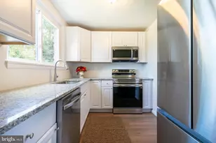 56 Crescent Rd, Greenbelt, MD 20770 - Photo 5