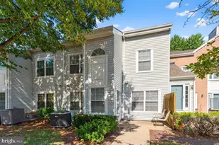 8644 Devon Hills Dr, Fort Washington, MD 20744 - Photo 1