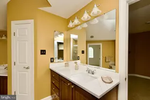 15625 Copper Beech Dr, Upper Marlboro, MD 20774 - Photo 33