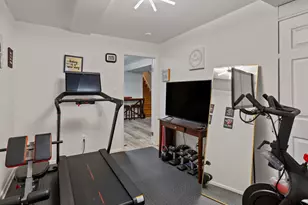 3601 Barry Dr, Temple Hills, MD 20748 - Photo 19