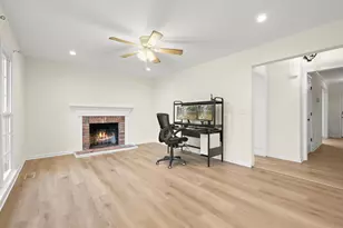 8806 Admiral Dr, Laurel, MD 20708 - Photo 19