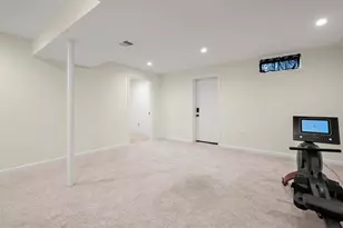 8806 Admiral Dr, Laurel, MD 20708 - Photo 39