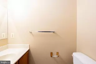 11324 Clearbrooke Ct, Beltsville, MD 20705 - Photo 3