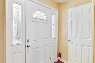 908 E Meadows Ct, Oxon Hill, MD 20745 - Photo 5