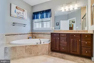 402 Esterville Ln, Upper Marlboro, MD 20774 - Photo 55