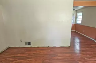 8517 Oglethorpe St, Hyattsville, MD 20784 - Photo 3