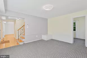 12210 Valerie Ln, Laurel, MD 20708 - Photo 5