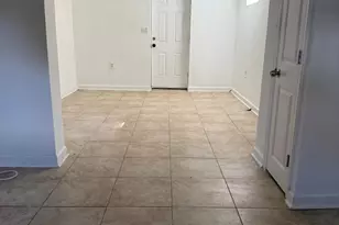 5819 Crown St, Capitol Heights, MD 20743 - Photo 3