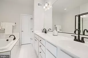 2718 Lanham Hill Cir, Upper Marlboro, MD 20774 - Photo 27