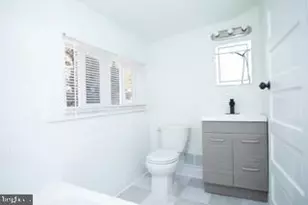 2429 Green Valley Dr, Suitland, MD 20746 - Photo 21