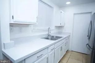 2429 Green Valley Dr, Suitland, MD 20746 - Photo 11