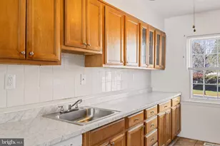 83 Watkins Park Dr, Upper Marlboro, MD 20774 - Photo 9