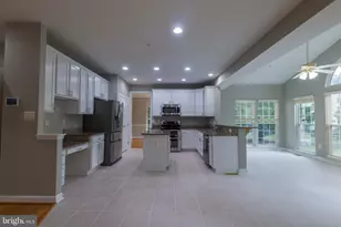 7709 Killbarron Dr, Laurel, MD 20707 - Photo 39