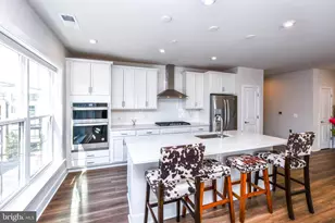 100 St Ives Pl, National Harbor, MD 20745 - Photo 27