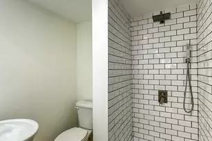 2208 Columbia Pl, Landover, MD 20785 - Photo 7