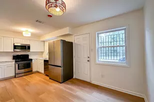 2208 Columbia Pl, Landover, MD 20785 - Photo 9