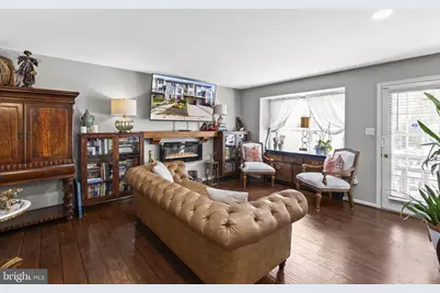 7914 Chapel Cove Drive, Laurel, MD 20707 - Photo 5