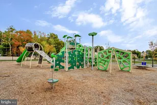 9221 Ballotade St, Upper Marlboro, MD 20772 - Photo 47