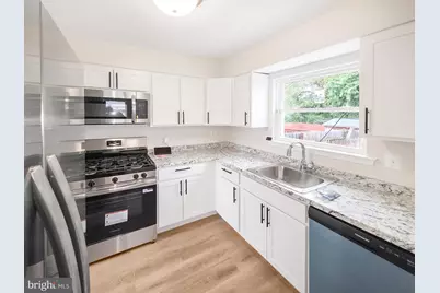 6516 Columbia Park Road, Landover, MD 20785 - Photo 9