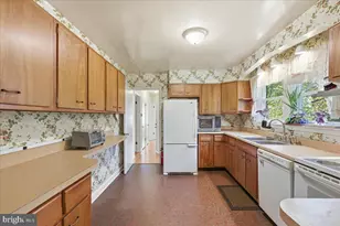 6315 Middleton Ln, Temple Hills, MD 20748 - Photo 9