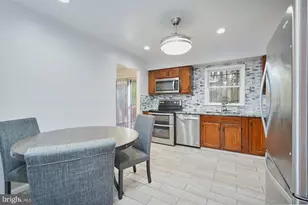 2722 Timbercrest Dr, District Heights, MD 20747 - Photo 11