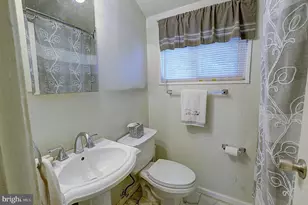 2225 Houston St, Suitland, MD 20746 - Photo 7