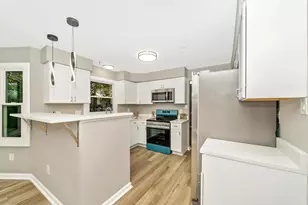 304 Loureiro Ln, Oxon Hill, MD 20745 - Photo 11