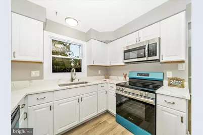 304 Loureiro Lane, Oxon Hill, MD 20745 - Photo 13