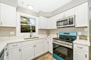 304 Loureiro Ln, Oxon Hill, MD 20745 - Photo 13