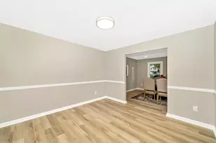 304 Loureiro Ln, Oxon Hill, MD 20745 - Photo 9