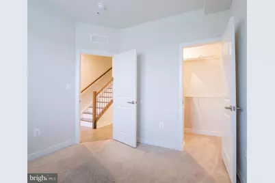 2828 Arts Vista Boulevard, Suitland, MD 20746 - Photo 31